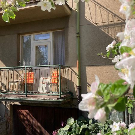 Spacious Apartment - Free Parking! Prague Exterior photo