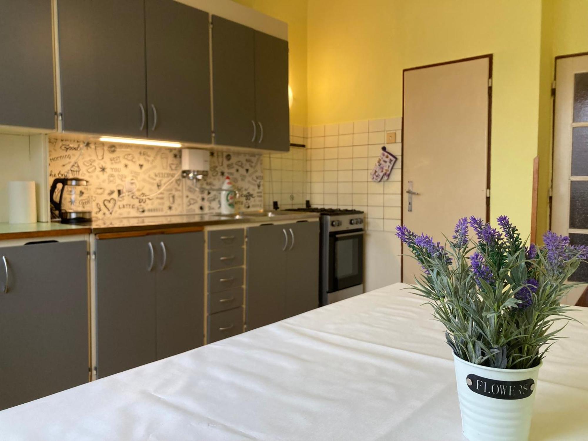 Spacious Apartment - Free Parking! Prague Exterior photo
