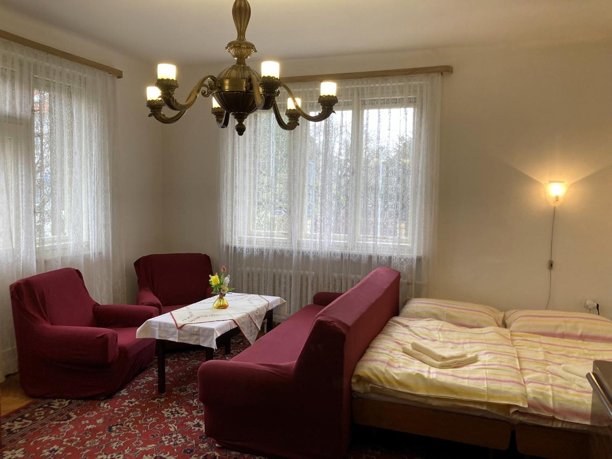 Spacious Apartment - Free Parking! Prague Exterior photo